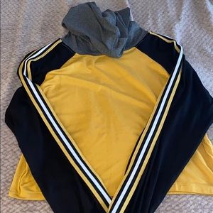 long sleeve crop top hoodie